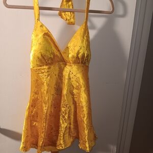 Vanity Yellow Chemise with Delicate Pattern